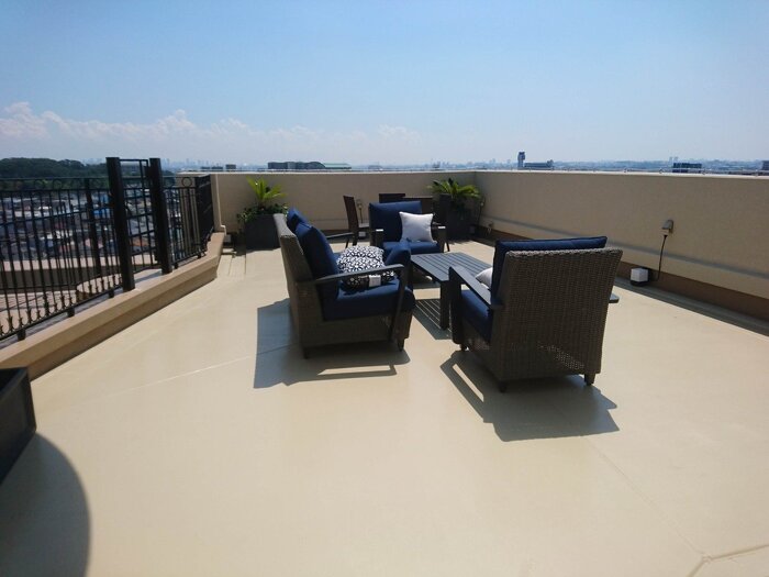 大阪府内レジデンス 屋上植栽3