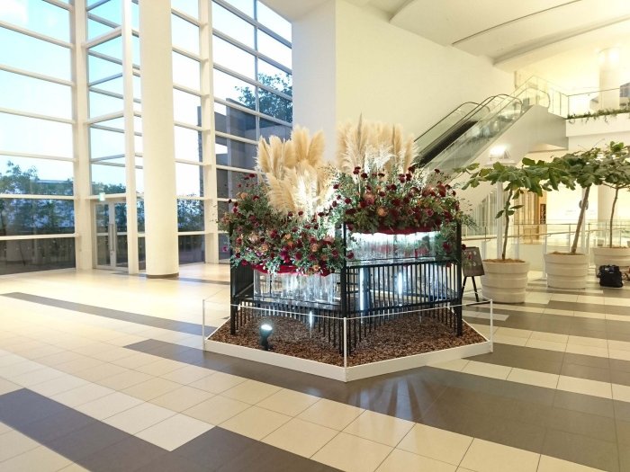 西宮市内商業施設 シックなボタニカル風〜秋装飾